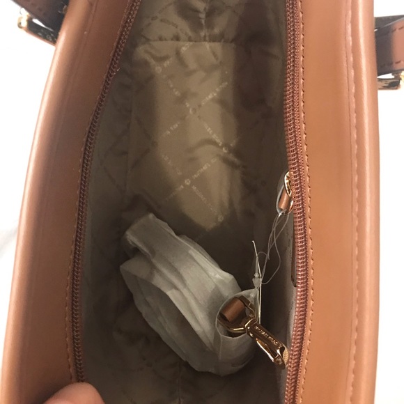 Nwt! Michael Kors Purse - Picture 7 of 8